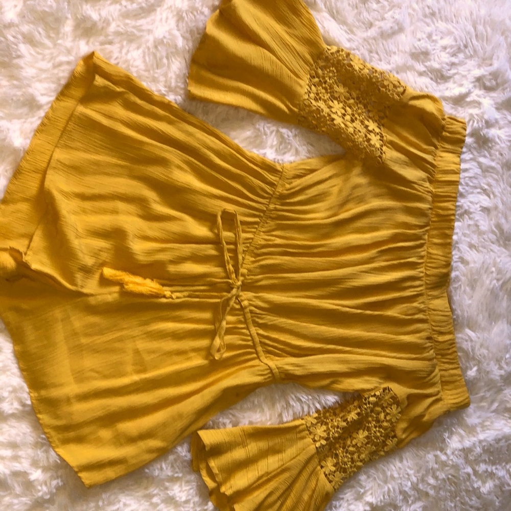 Really cute romper, fits well.